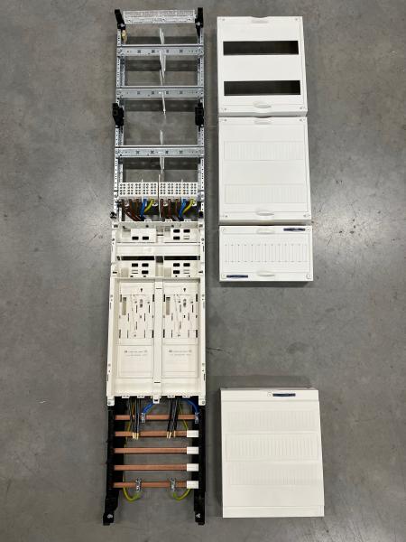 Hager ZH51ME2A Komplettfeld,universZ,BKE-I,2x eHZ-Zählerplätze,H=1350mm,4-rh.,10mm²,HLAK 5-pol.,1-feldig